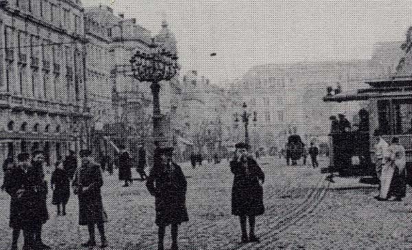 アントワープ駅前通り、19世紀末